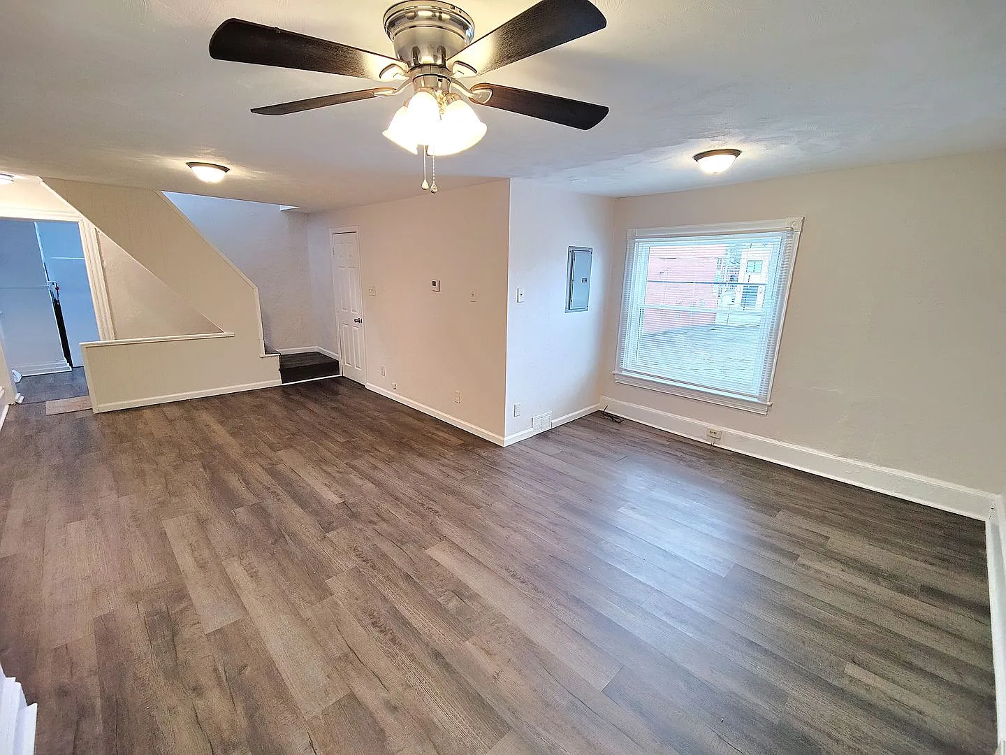 2423 Wrights Way — Photo 3