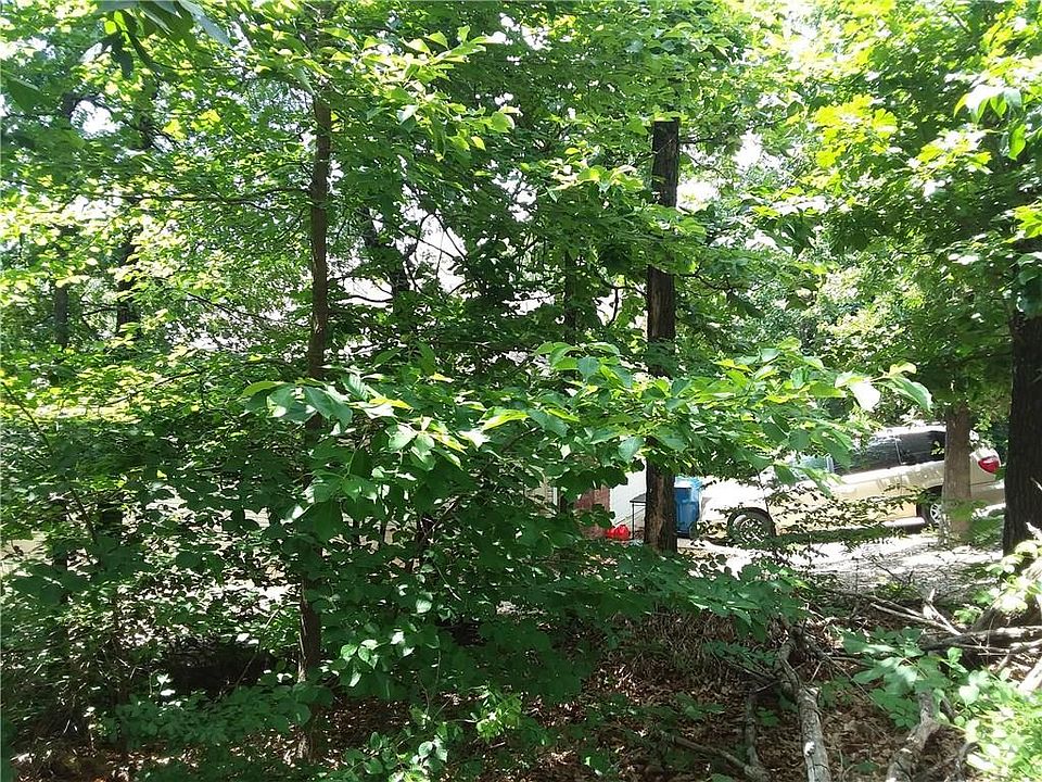 2nd image of Grinstead Cir