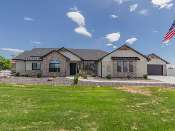982 Farm House Rd, Grand Junction, CO 81505