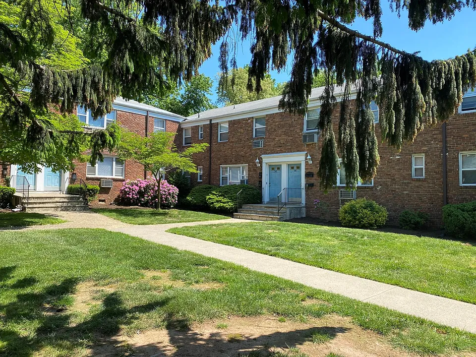 20 Alva Ct #A