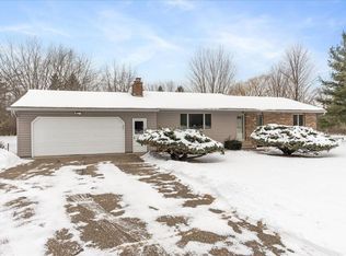 962 Wert Rd, Hudson, WI 54016