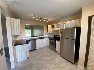 1302 Derbyshire Ct APT 202, Naples, FL 34116