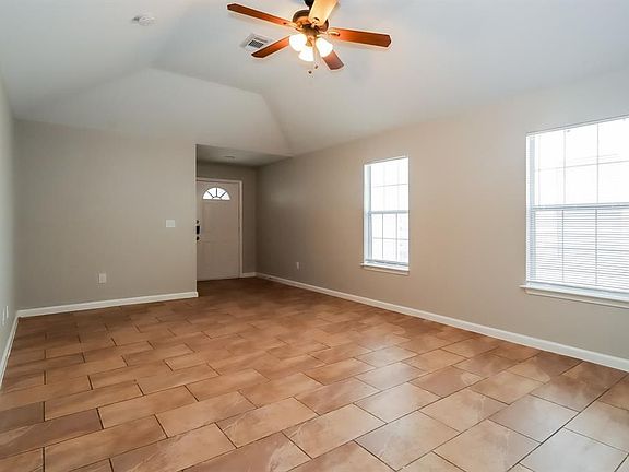 5th image of 15443 Bammel Oaks Ct