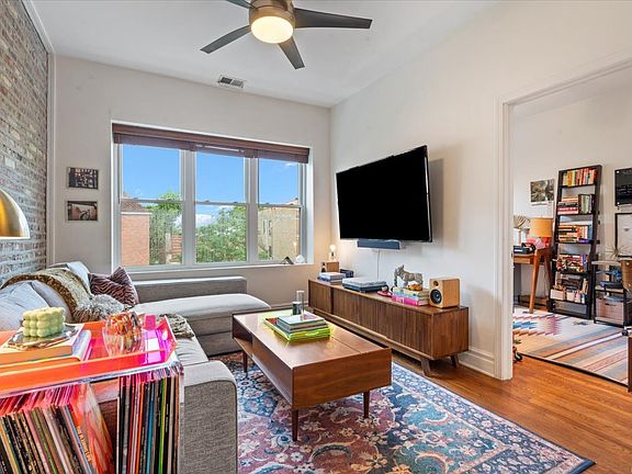 3rd image of 5611 N Glenwood Ave APT 3