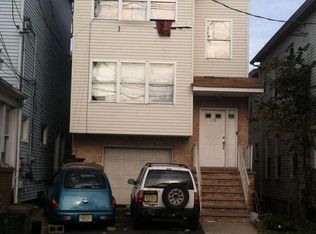 128 3rd St, Elizabeth, NJ 07206