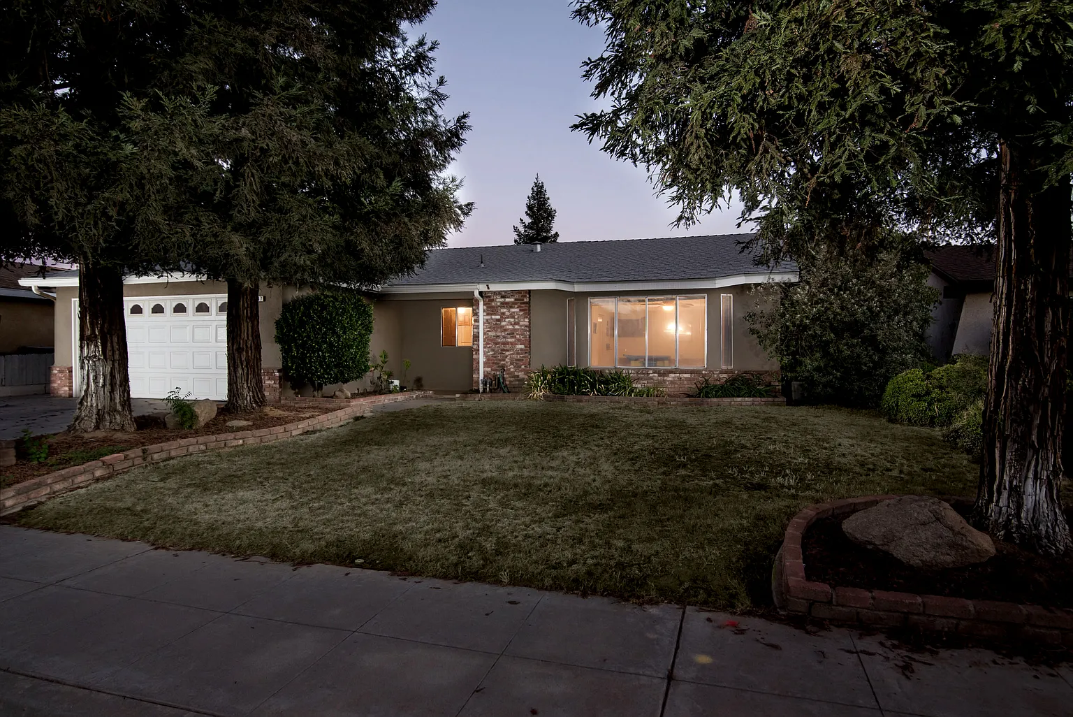 4247 W Cortland Ave photo 1