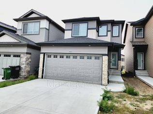 9452 Pear Cres SW, Edmonton, AB T6X2Z6