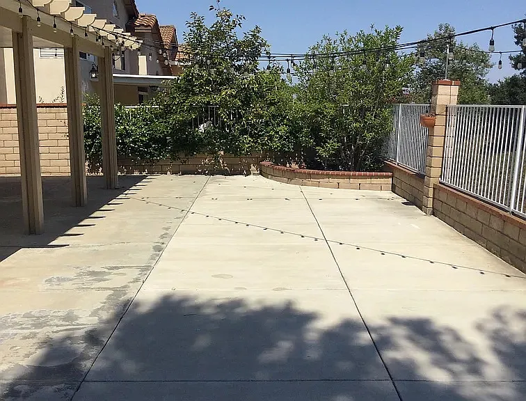 2381 Madrugada Dr — Photo 33