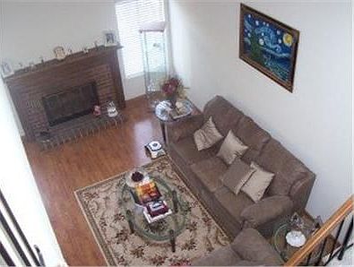 2nd image of 868 Erie Cir