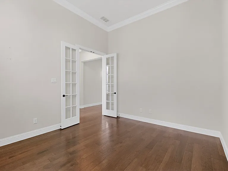 5901 The Esplanade Dr — Photo 23