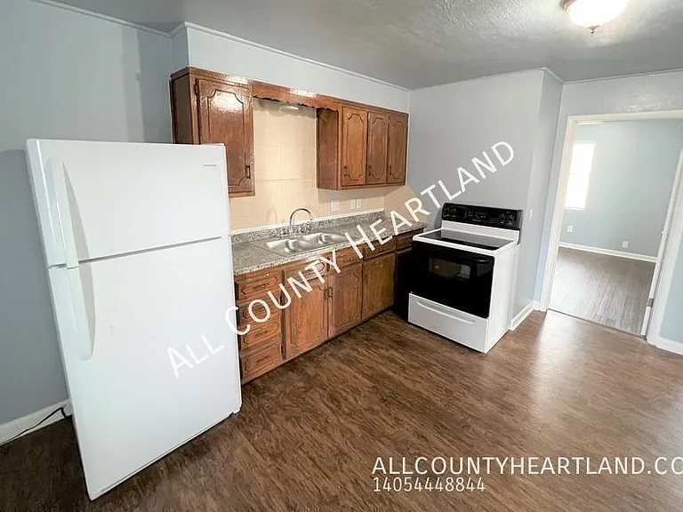 119 S K Ave — Photo 4