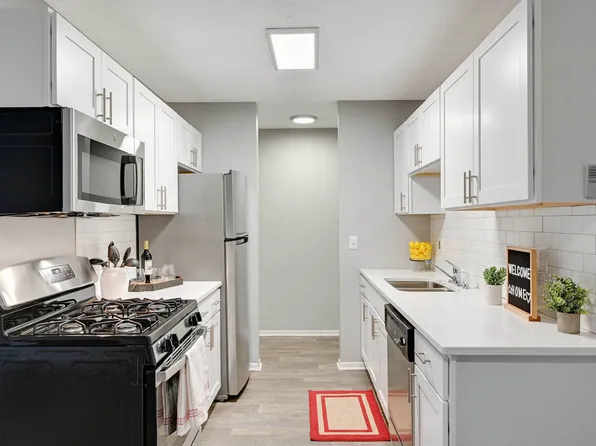 Stratford Wood, 18900 Stratford Rd #3-137, Minnetonka, MN 55345