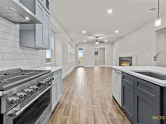 4th image of 19104 Ariel Elena Way