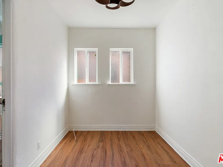 4018 Berenice Ave — Photo 14