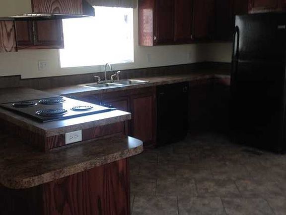 2nd image of 1321 N Windsurf Way