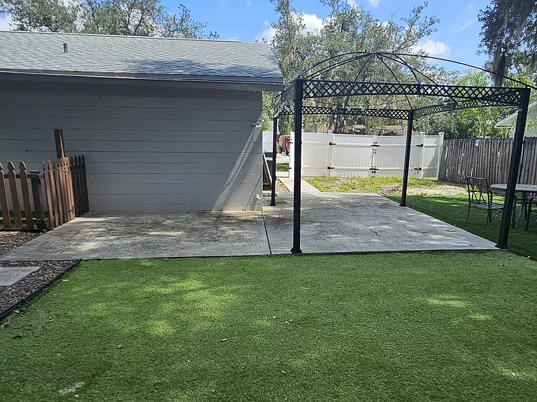 11127 Stafford Ln — Photo 15