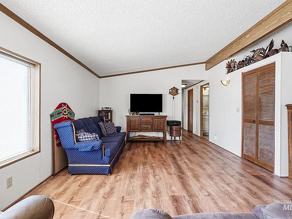 4th image of 8089 Appomattox Ln