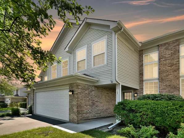 162 Sherwood Ct, Roselle, IL 60172