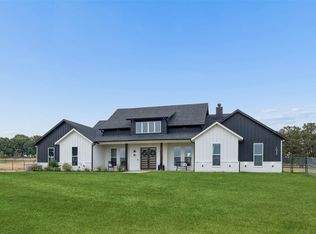 1032 Bluebonnet Dr, Weatherford, TX 76087