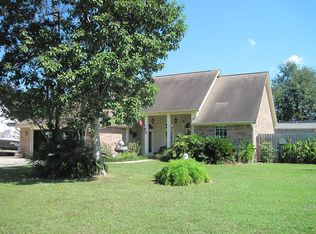 3220 N 4th St, Ocean Springs, MS 39564