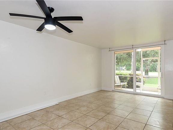 5th image of 200 Turtle Lake CT #108