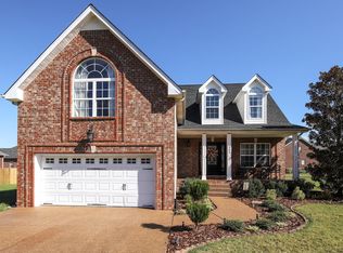 304 Wyoming Dr, White House, TN 37188