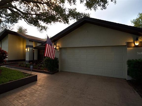 3rd image of 1002 Chatham Ct