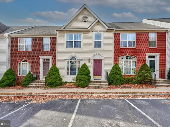 1204 Carli Ct, Catonsville, MD 21228