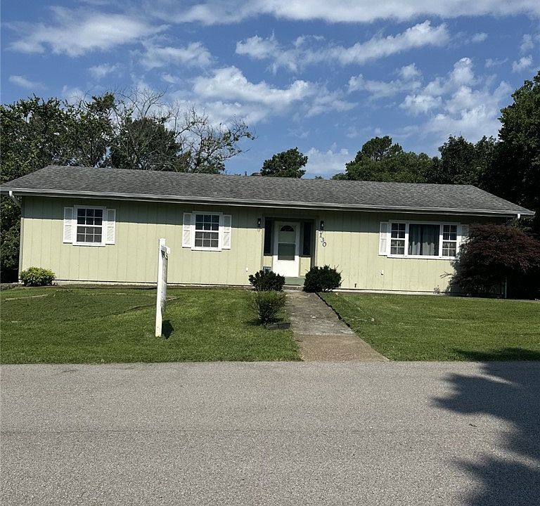 1st image of 130 Shelton Dr