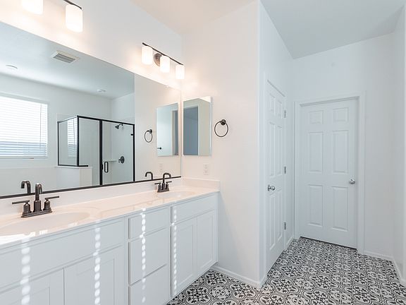 5th image of 19214 W Badgett Ln
