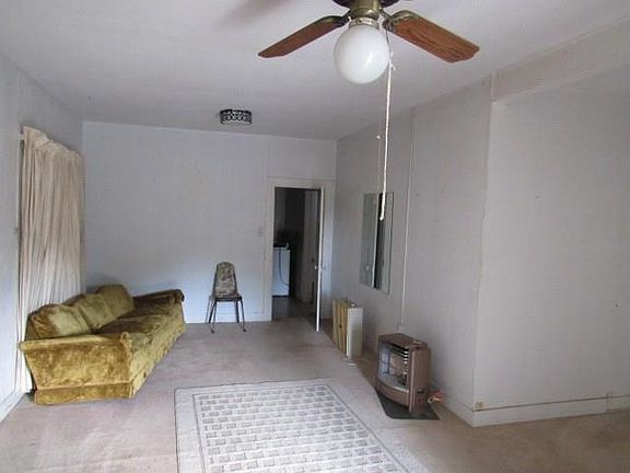 3rd image of 2211 Avenue C