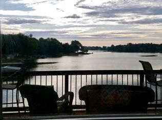 525 Kramer Rd, Avon, IL 61415