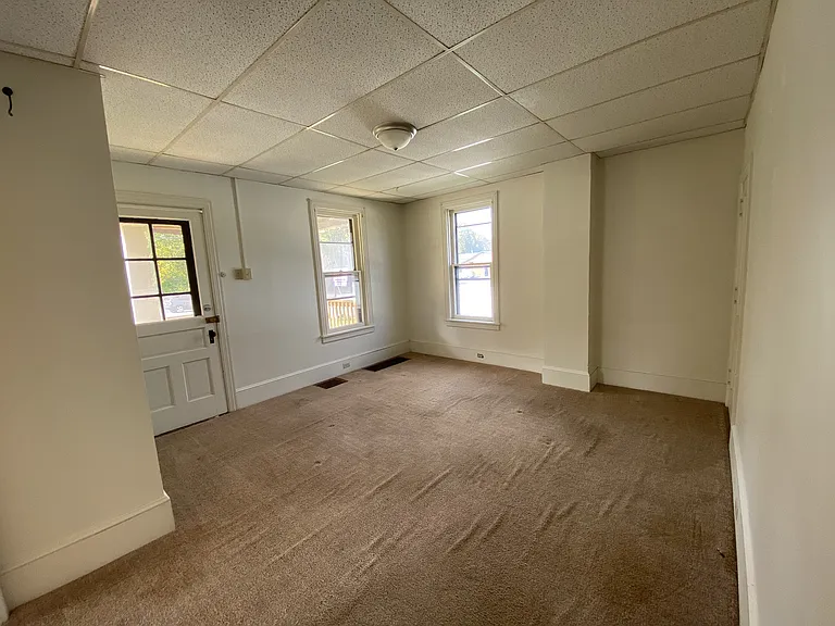 229 Valley St #1 — Photo 3