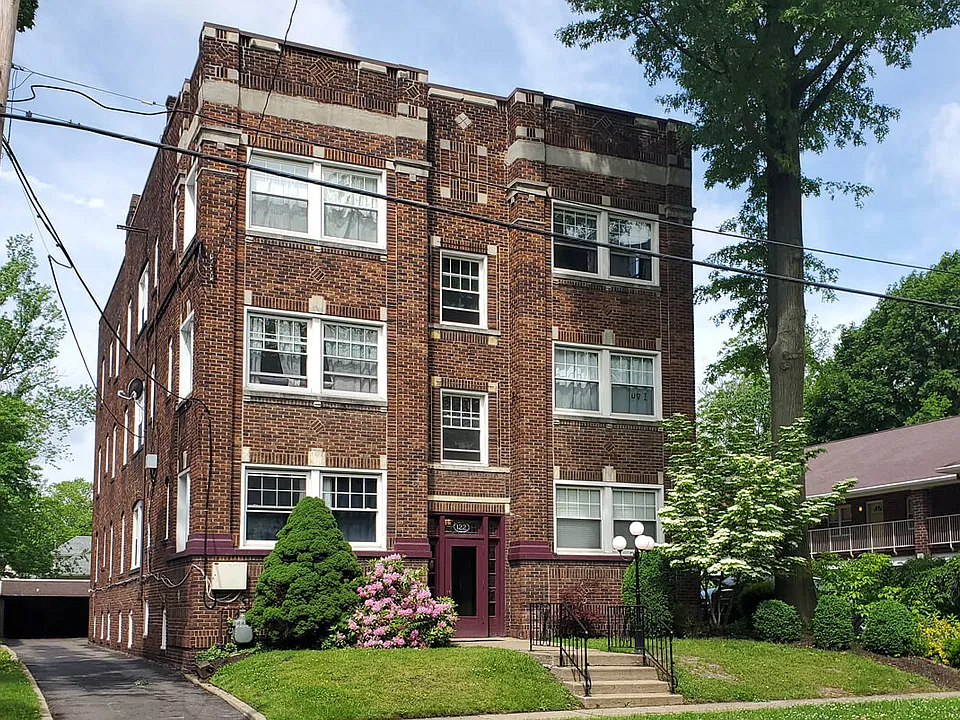 122 N Portage Path #C