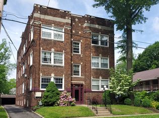 122 N Portage Path #C, Akron, OH 44302