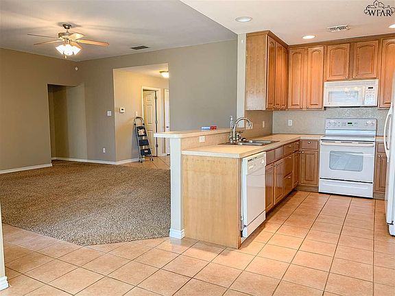 5th image of 1503 City View Dr