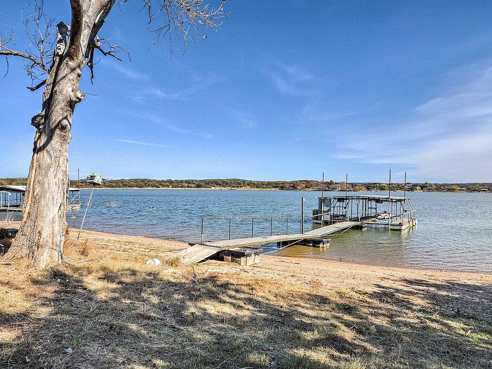 2nd image of 210 Lake Loop Loop