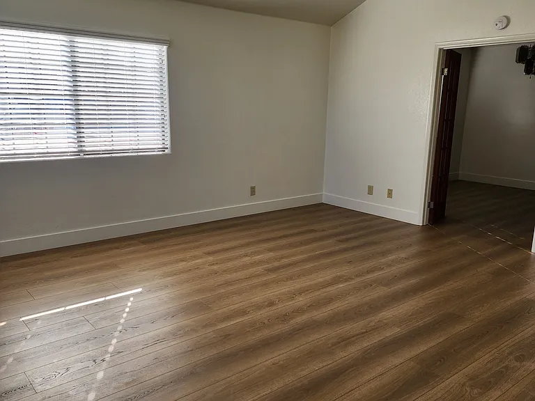 121 Kellog Ave — Photo 30