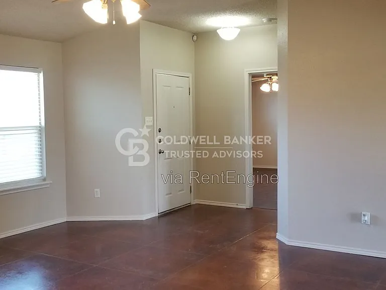 406 N Dover Ave — Photo 6