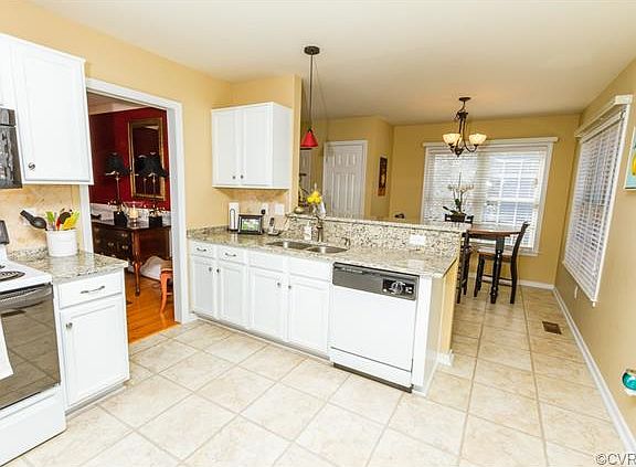 3rd image of 9709 Morse Ln