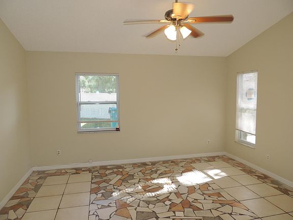 3rd image of 4409 Goldenrain Ct