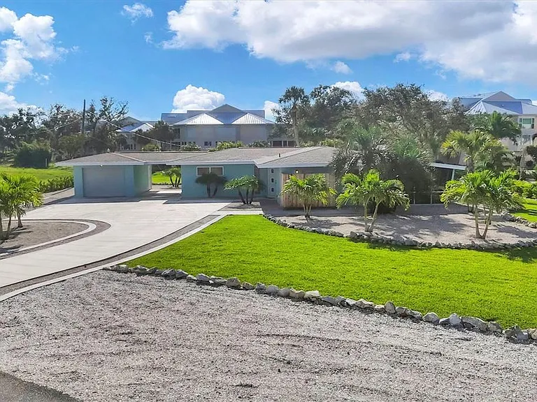 550 Gaspar Dr — Photo 7