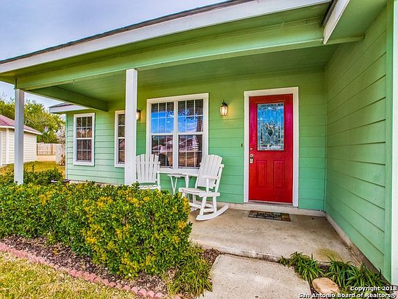 2nd image of 1121 Iris Crescent Dr