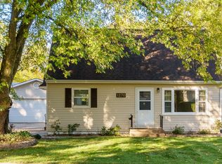1270 27th St, Marion, IA 52302