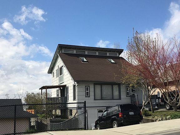4th image of 1611 Wheaton Way #B3