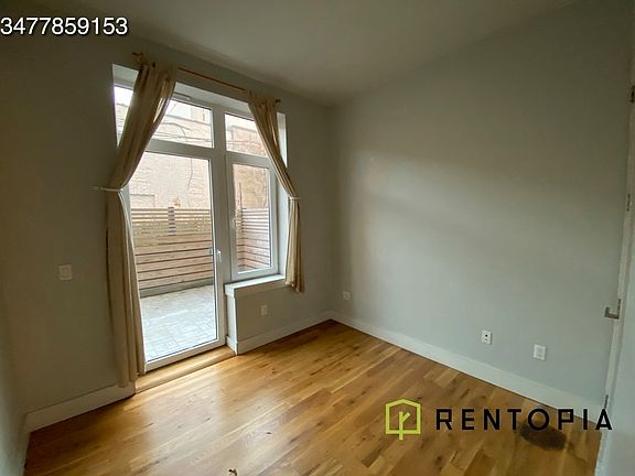 5th image of 1038 Greene Ave #107