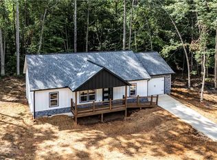 22 Summer Ct, Carrollton, GA 30116