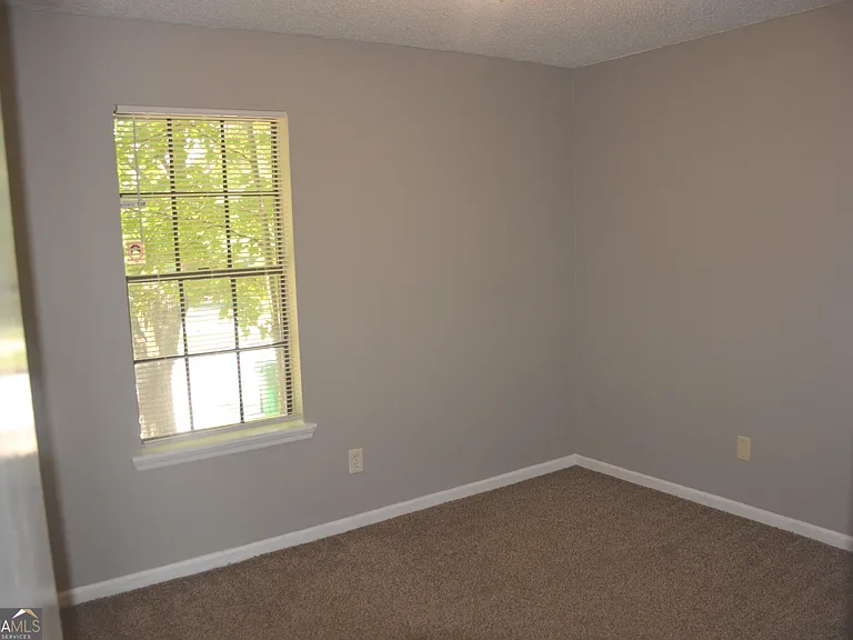 4952 Isle Royal Ct — Photo 7