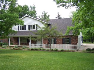 9505 Barr Rd, Brecksville, OH 44141