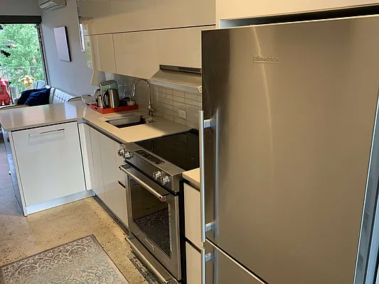 Rented by Elevated Stories LLC | media 20